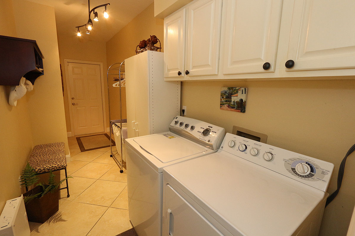 Naples Home 920460