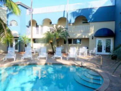 Full Gulf Views Vacation Villa  Sleeps Eighteen Guests.