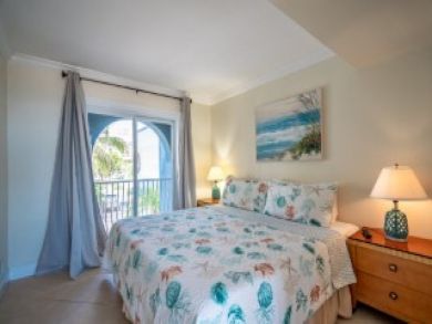 Fort Lauderdale Vacation Villa Sleeps Ten Guests.