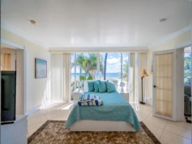 Fort Lauderdale Vacation Villa Sleeps Ten Guests.