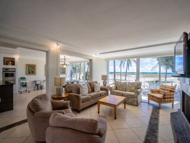 Fort Lauderdale Vacation Villa Sleeps Ten Guests.