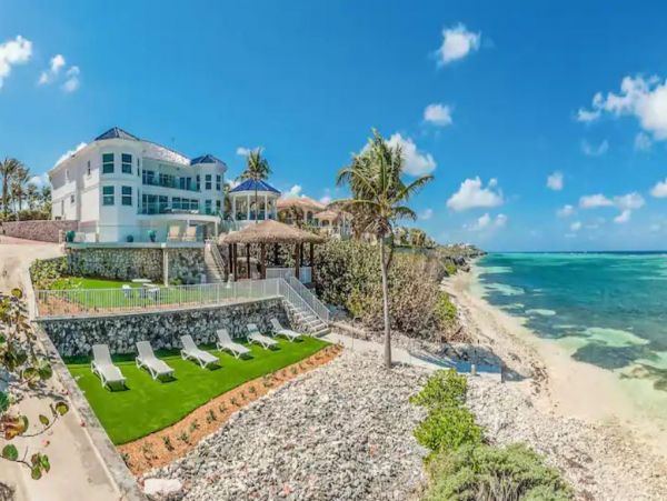 Cayman Islands Private Beach!