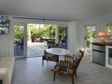 Islamorada Vacation Villa Sleeps Two Guests.