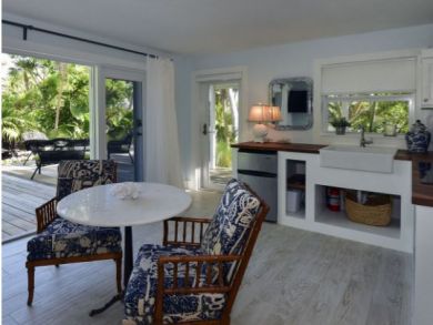 Islamorada Vacation Villa Sleeps Two Guests.