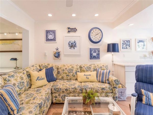 Englewood Vacation Condo One Bedroom Walk to Beach
