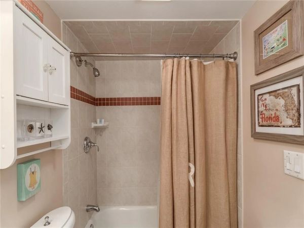Englewood Vacation Condo One Bedroom Walk to Beach