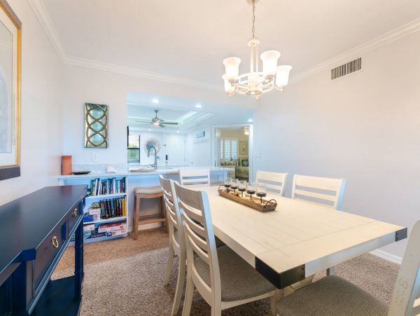 Gulf Views Sanibel Rental Condo at Beach Sleeps Eight