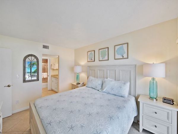 Gulf Views Sanibel Vacation Condo Two Bedroom