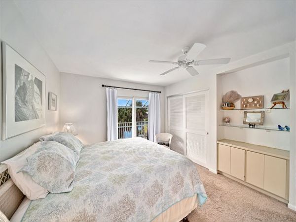 Charming Sanibel 2 Bedroom Vacation Home
