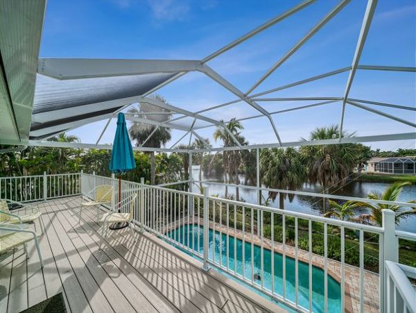 Charming Sanibel 2 Bedroom Vacation Home