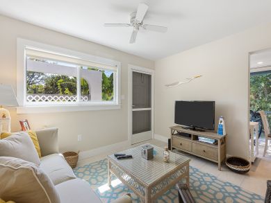 Enjoy the Bay and Golf with just minutes walk Enjoy the Bay and Golf with just minutes walk