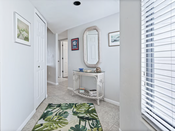 Boutique Beach Complex Pool Amenities