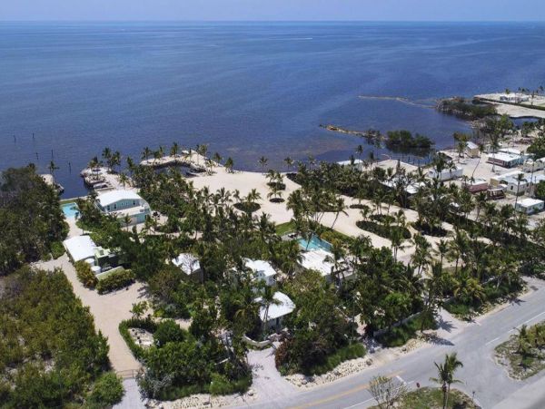 Islamorada Vacation Villa Sleeps Two Guests