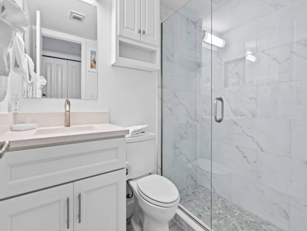 Sanibel Vacation Condo Two Bedroom Steps to Beach