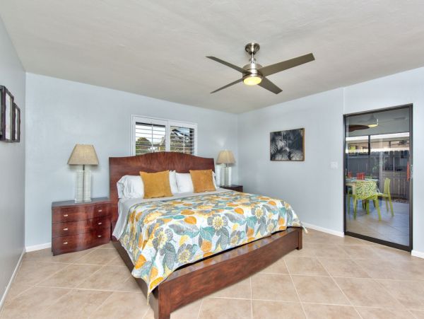 Upgraded 3 Bedroom Home in Naples with Private Pool