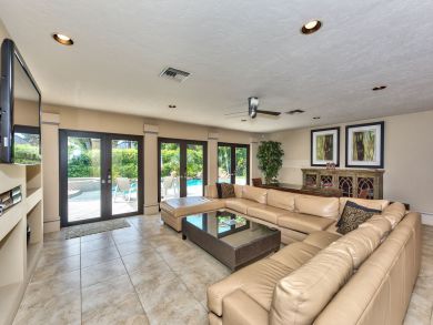 Naples Home 920598