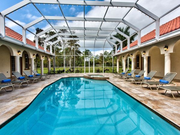 Nine Bedroom Luxury Vacation Mansion in Naples