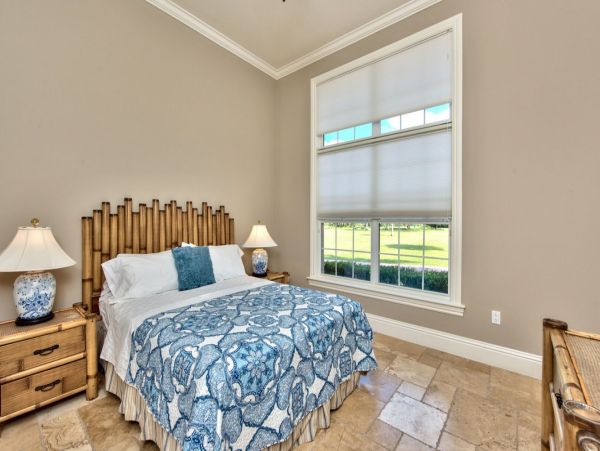 Nine Bedroom Luxury Vacation Mansion in Naples