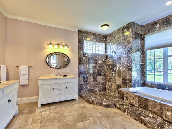 Nine Bedroom Luxury Vacation Mansion in Naples
