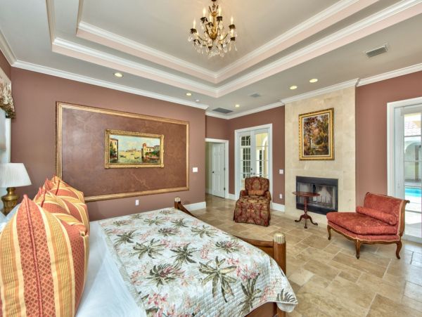 Nine Bedroom Luxury Vacation Mansion in Naples