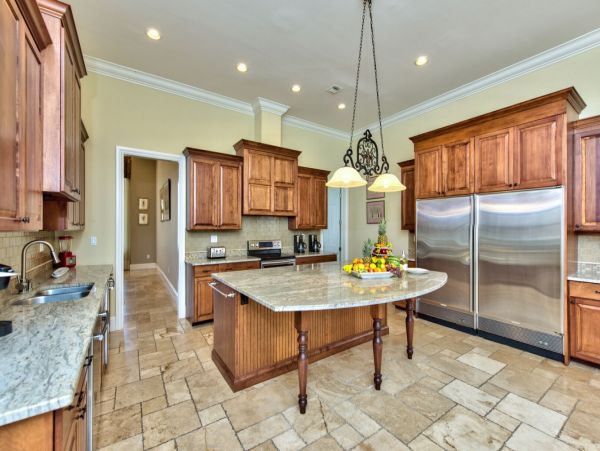 Nine Bedroom Luxury Vacation Mansion in Naples