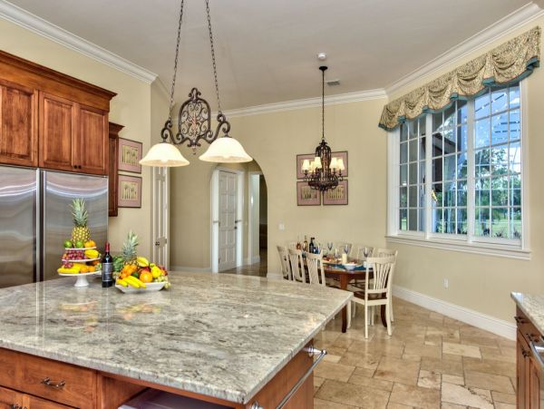 Nine Bedroom Luxury Vacation Mansion in Naples