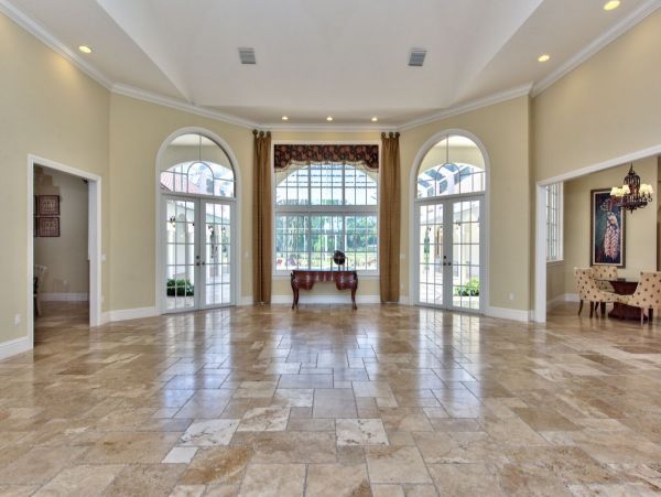 Nine Bedroom Luxury Vacation Mansion in Naples