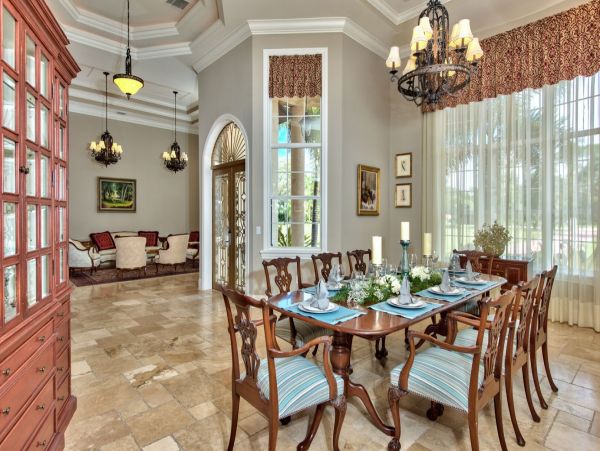 Nine Bedroom Luxury Vacation Mansion in Naples