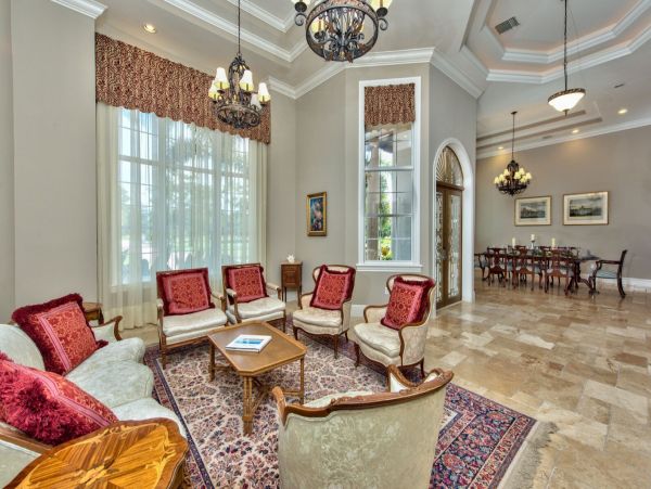 Nine Bedroom Luxury Vacation Mansion in Naples