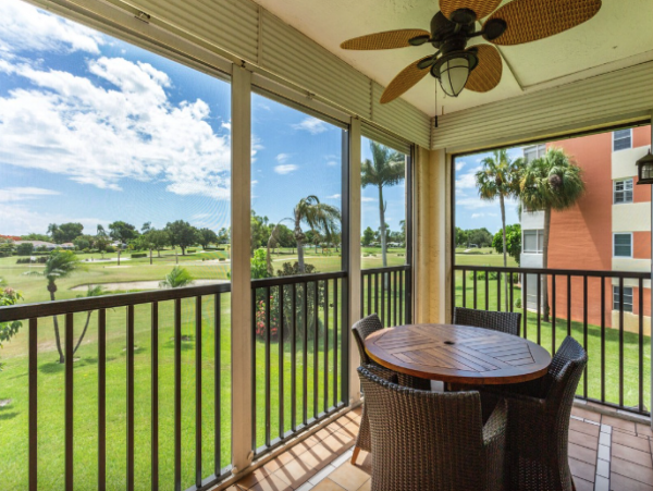 Two Bedroom Naples Vacation Condo with Golf Course Views