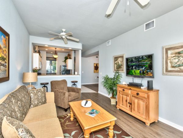 Charming Vacation Rental with 2 Bedrooms in Naples