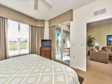 Naples Condo 920617
