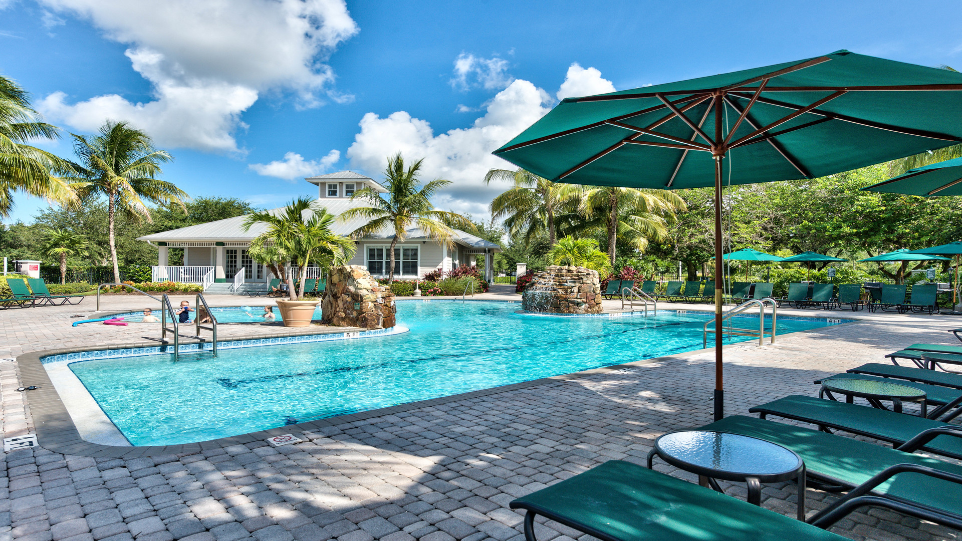Naples Condo 920617