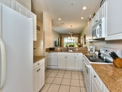 Naples Condo 920617