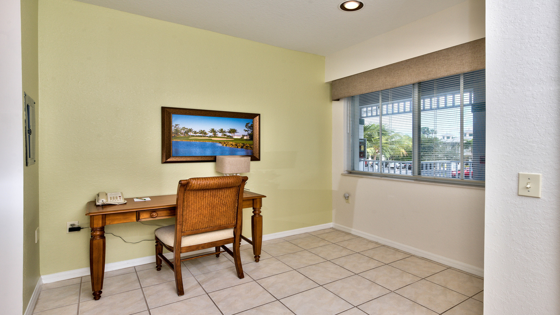 Naples Condo 920617