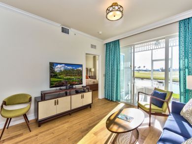 Cozy Condo in Naples