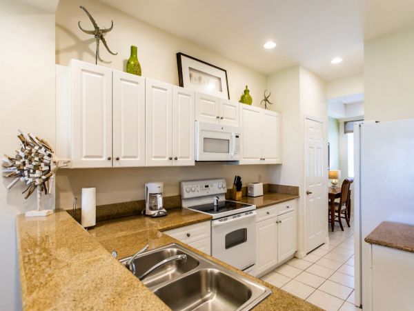Lovely Three Bedroom Condo in Naples Sleeps 8