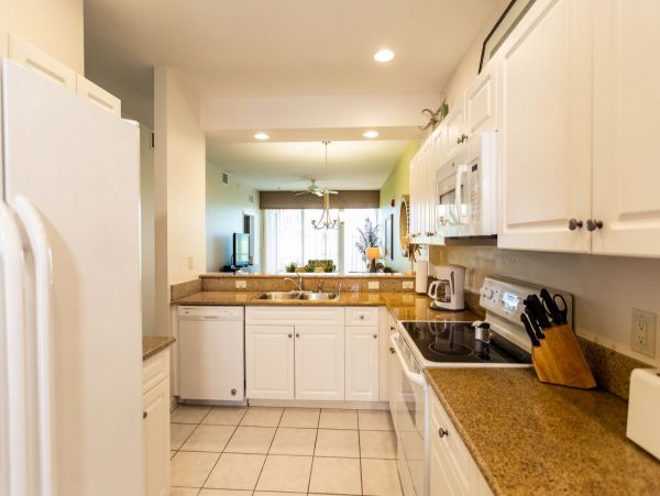 Lovely Three Bedroom Condo in Naples Sleeps 8