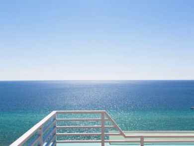 Miramar Beach Vacation Condo Sleeps Twenty Two Guests.