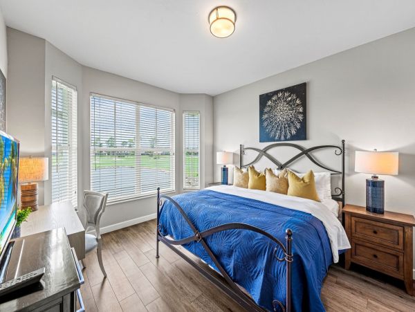 Upscale 3 Bedroom Condo in Naples