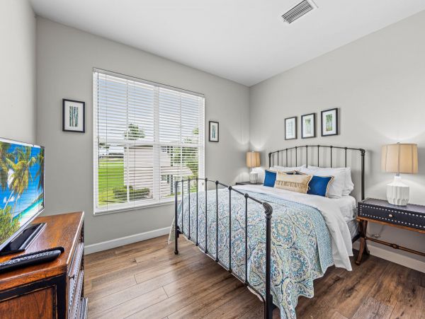 Upscale 3 Bedroom Condo in Naples