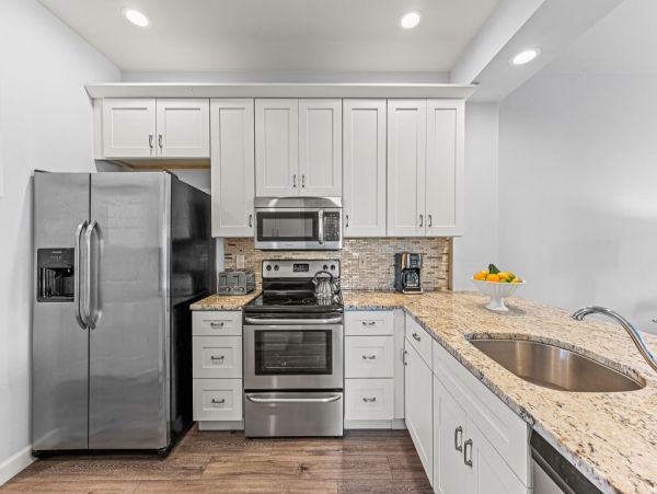 Upscale 3 Bedroom Condo in Naples