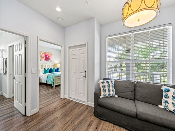 Upscale 3 Bedroom Condo in Naples