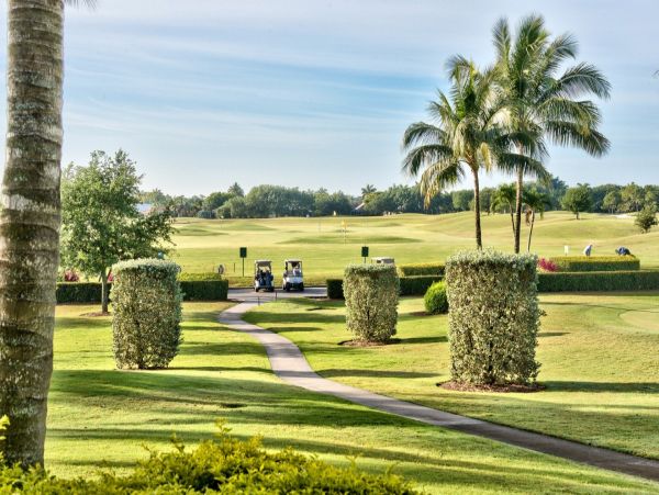 Upscale 3 Bedroom Condo in Naples