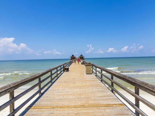 Upscale 3 Bedroom Condo in Naples