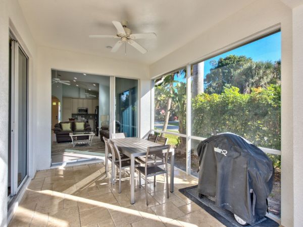 Walk to Vanderbilt Beach Three Bedrooms Plus Den Villa