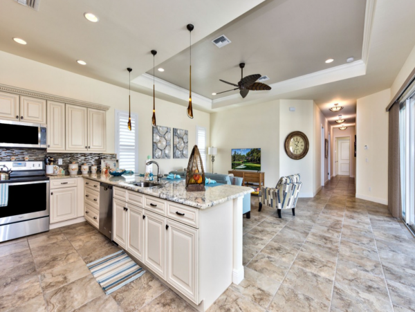 Naples Vacation Home Sleeps Eight Guests