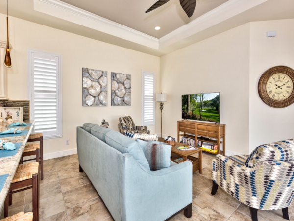 Naples Vacation Home Sleeps Eight Guests