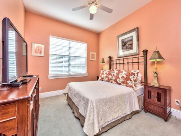 Naples Walk to Beach Three Bedroom Vacation Home