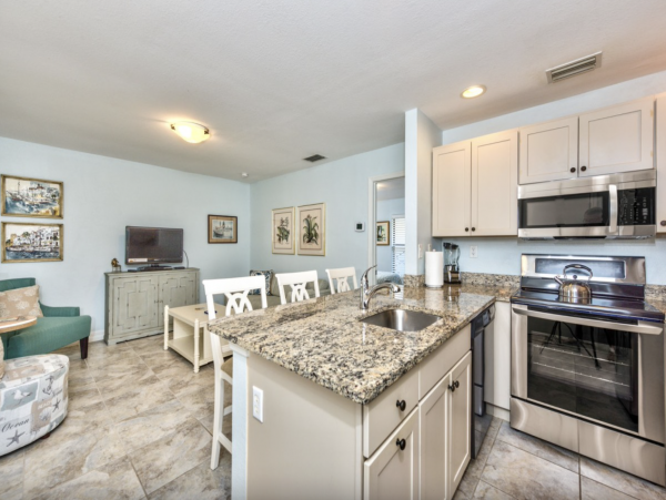 Naples Condo Right in the Heart of Everything!